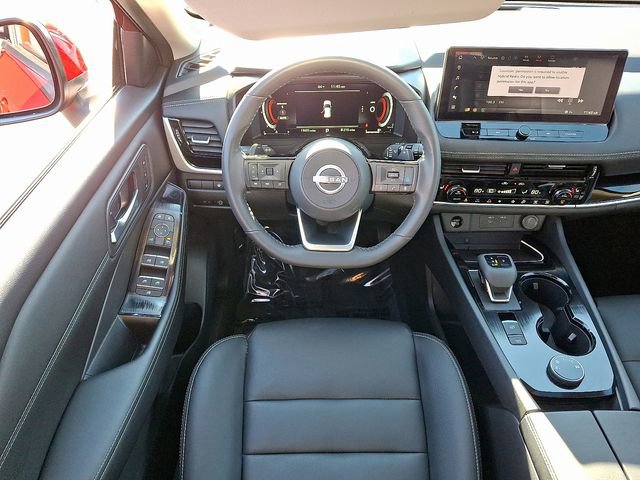 Used 2024 Nissan Rogue SL w/ SL Premium Package image 11