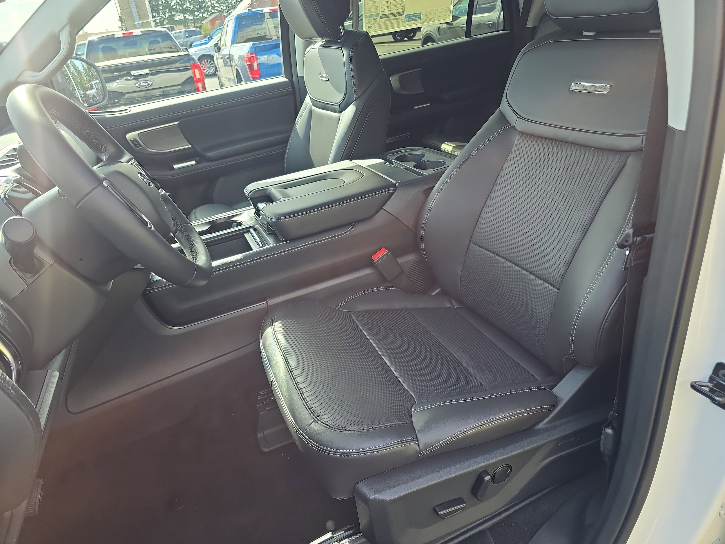 New 2026 Ford Expedition Platinum w/ Driver's Package AWD/4WD image 9