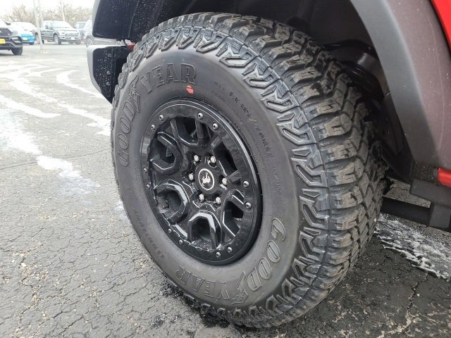 Used 2023 Ford Bronco Wildtrak image 32