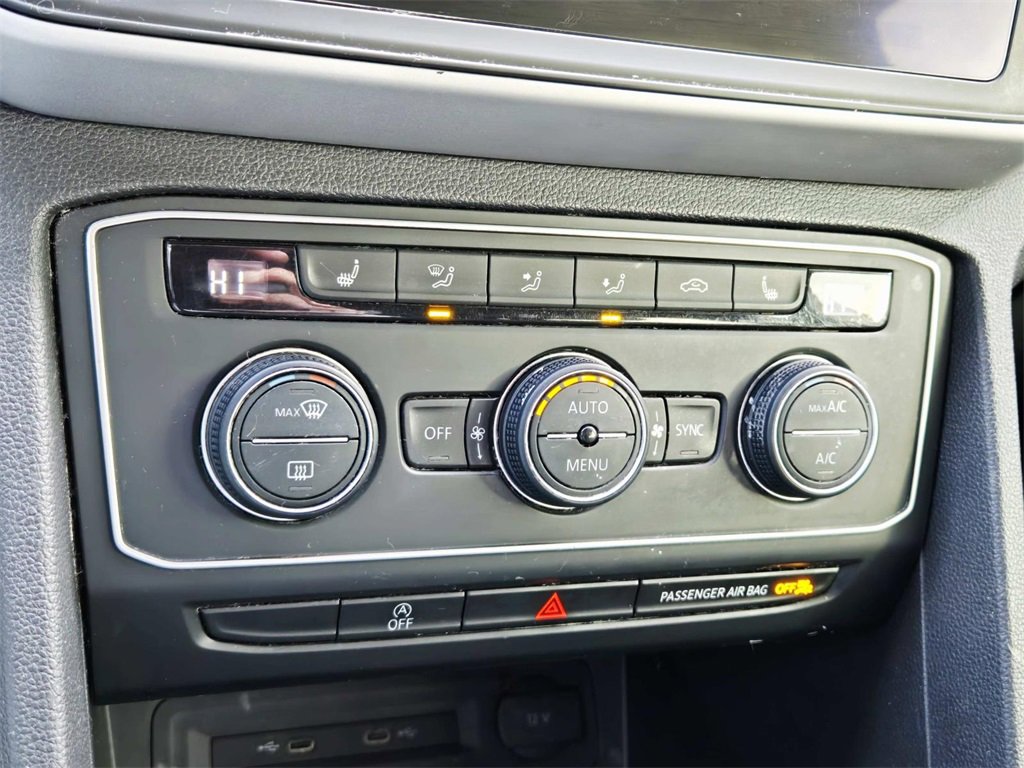 Used 2021 Volkswagen Atlas Cross Sport SE image 27