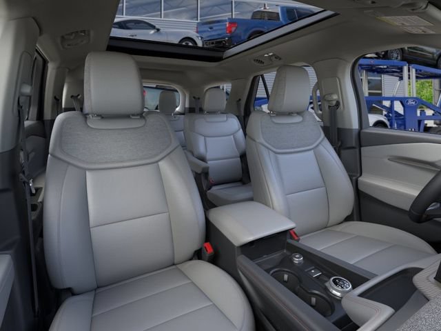 New 2026 Ford Explorer Active w/ Active Comfort Package AWD/4WD image 12