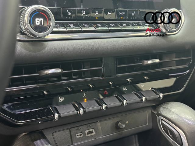 Used 2024 GMC Canyon Elevation w/ Elevation Premium Package AWD/4WD image 23