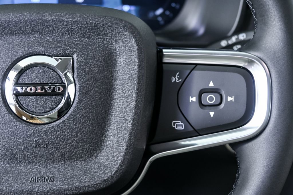 New 2026 Volvo XC40 B5 Core image 10