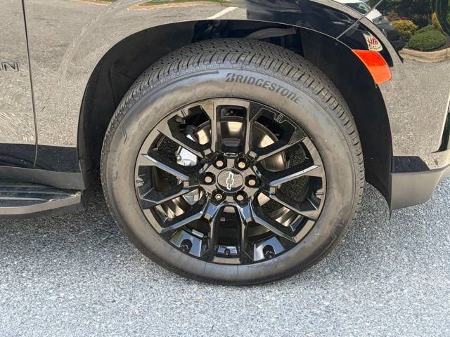 Used 2022 Chevrolet Suburban RST w/ Sport Performance Package AWD/4WD image 10