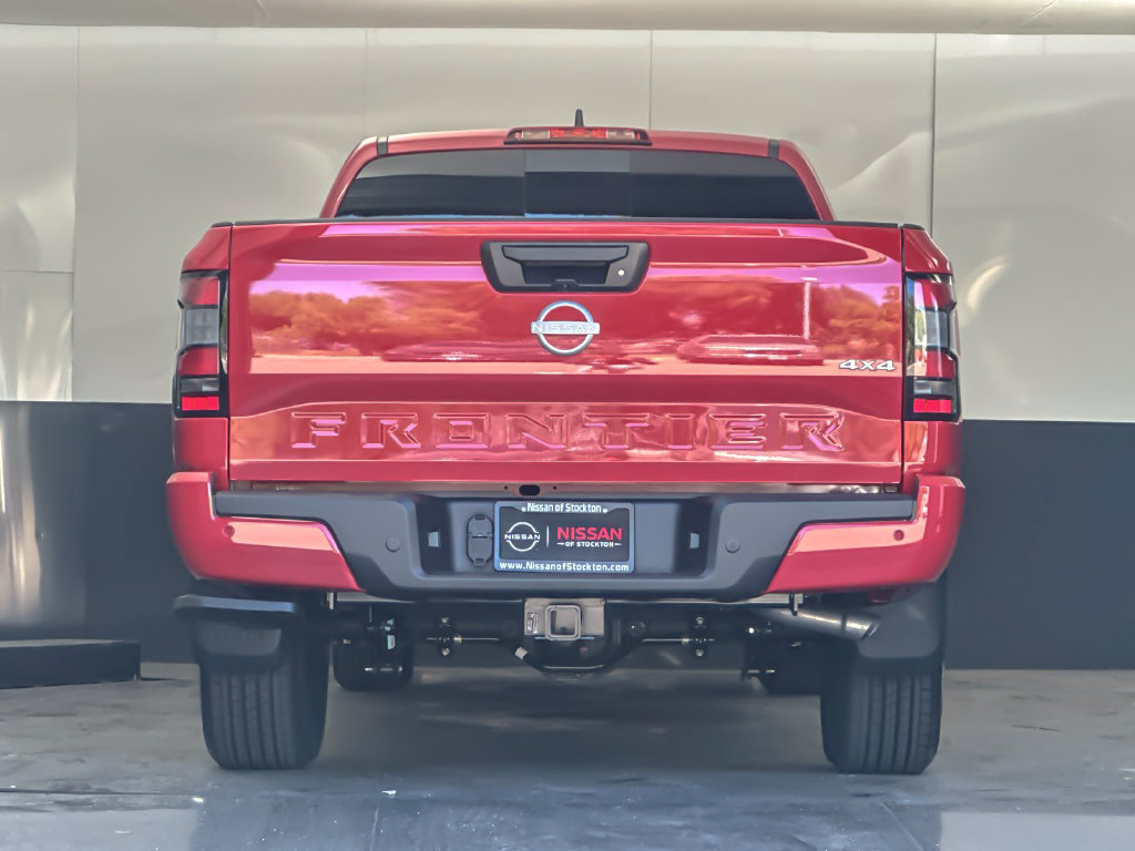 New 2026 Nissan Frontier SV w/ Tow Package AWD/4WD image 4