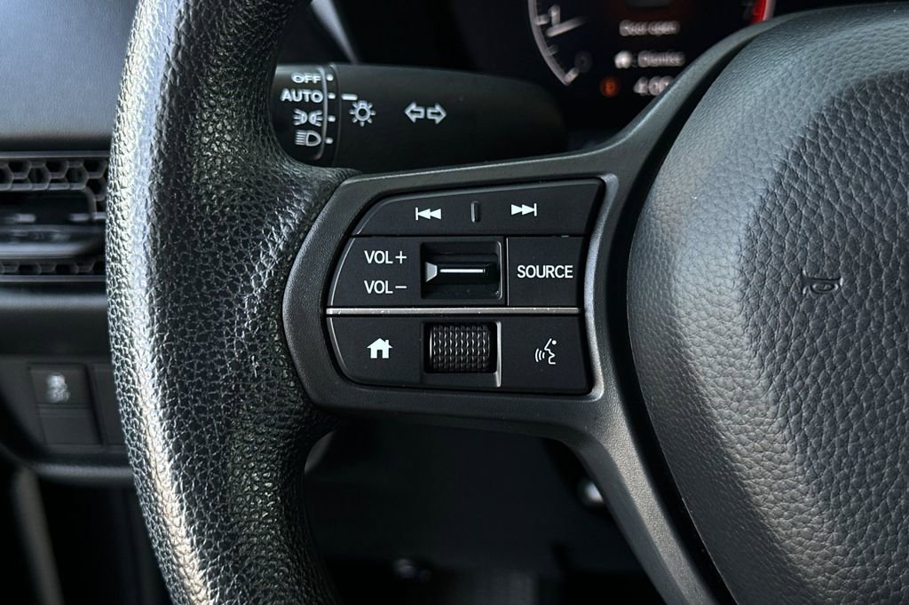 Certified 2024 Honda HR-V LX image 26