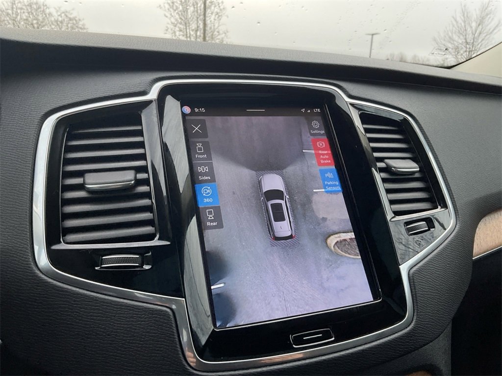 Used 2023 Volvo XC90 B6 Plus w/ Protection Package image 28