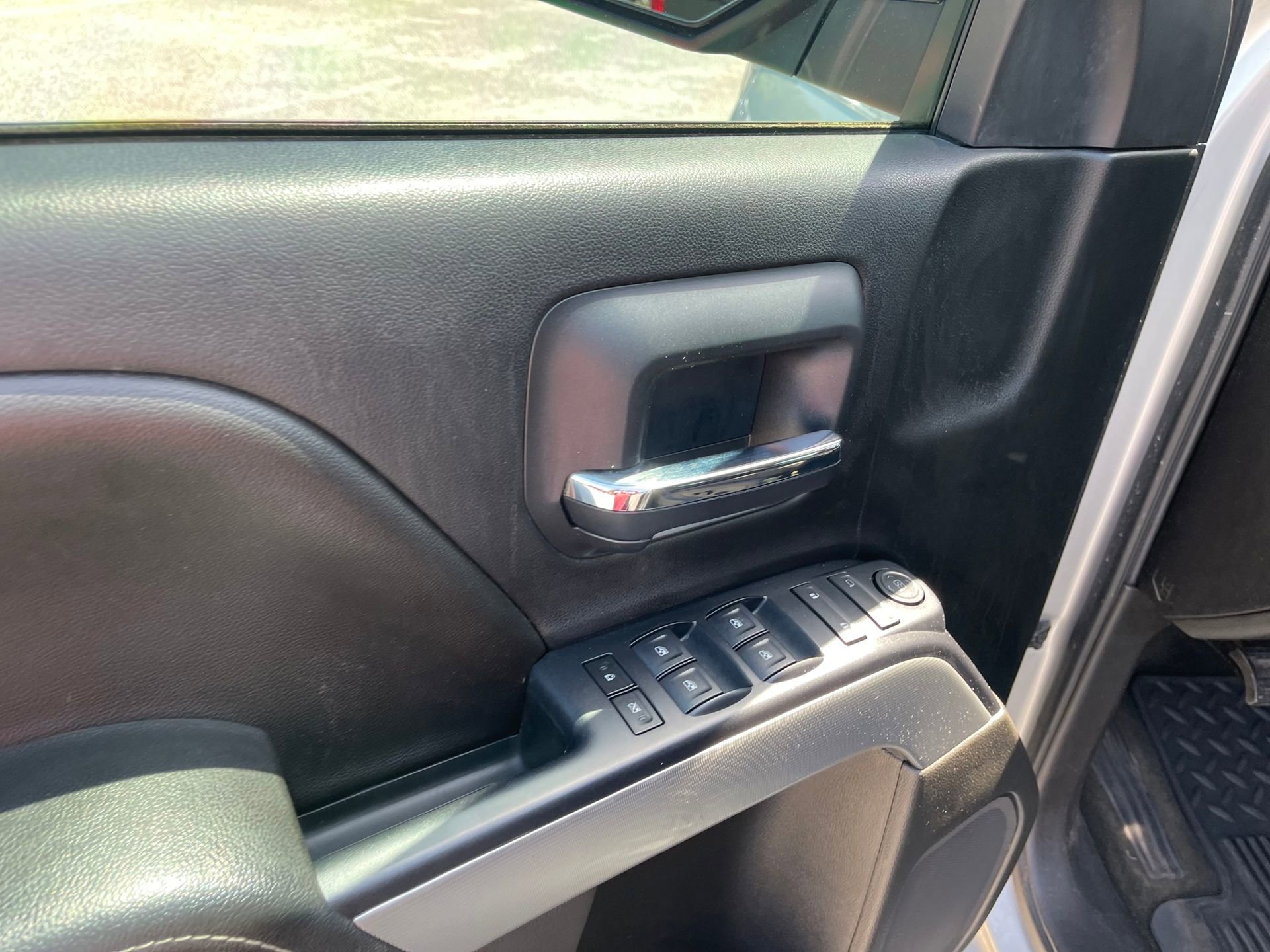 Used 2017 Chevrolet Silverado 1500 LT w/ All Star Edition image 12