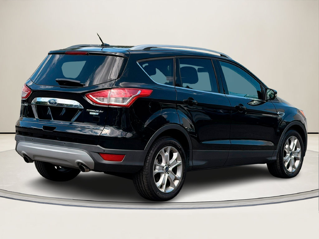 Used 2016 Ford Escape Titanium AWD/4WD image 2