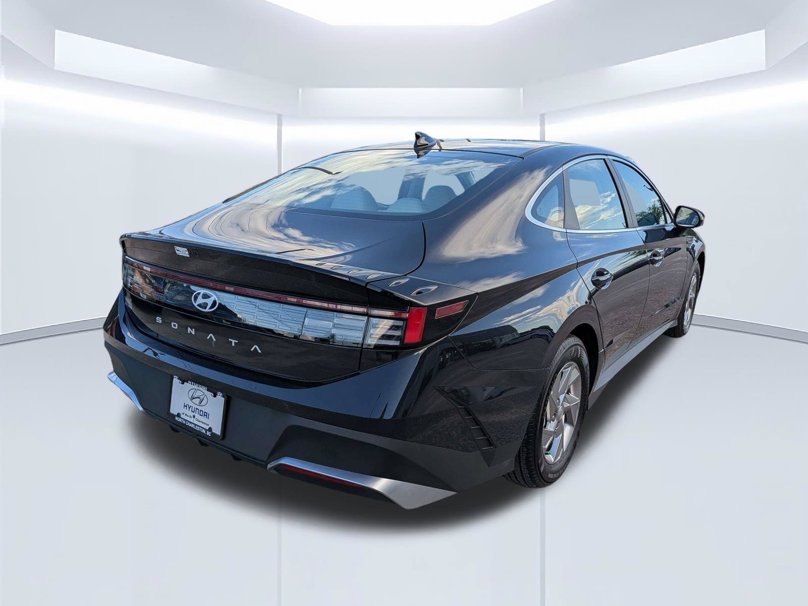 Certified 2026 Hyundai Sonata SE FWD image 4