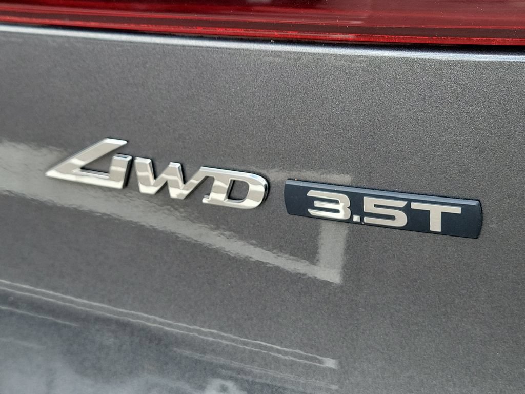 Used 2022 Genesis GV70 3.5T Sport w/ Cargo Package AWD/4WD image 6