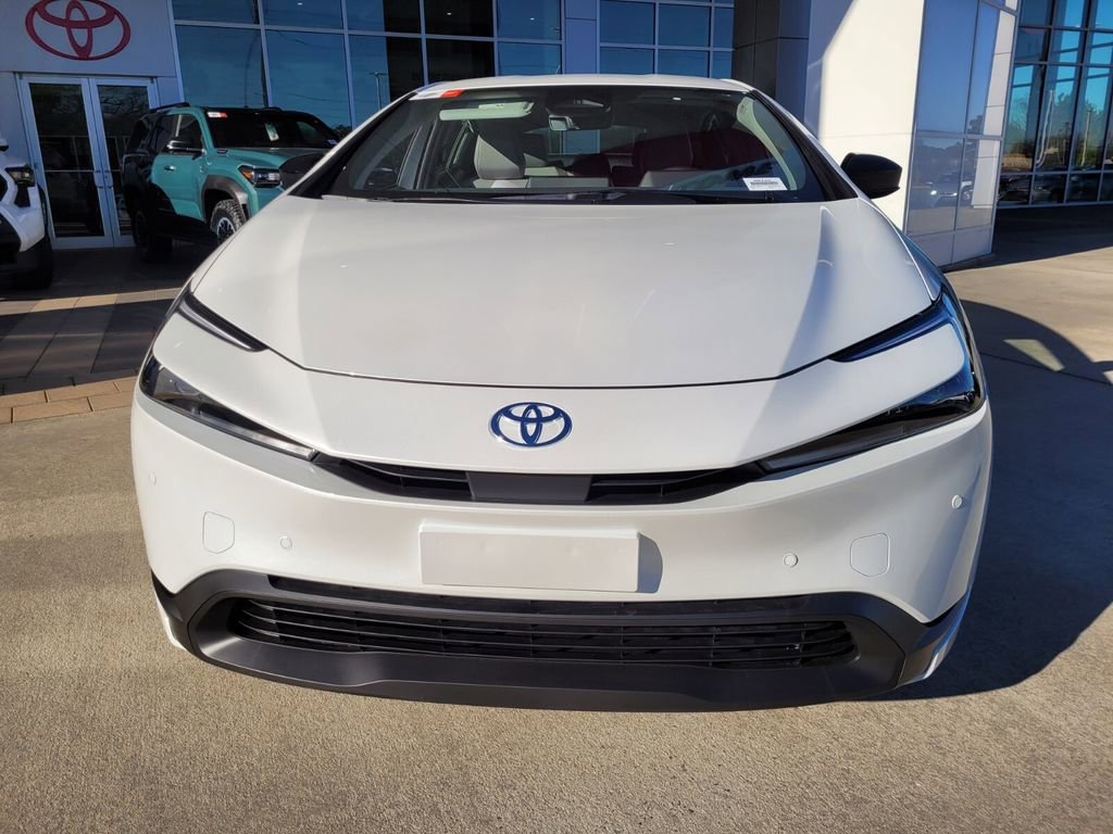 New 2026 Toyota Prius LE image 2