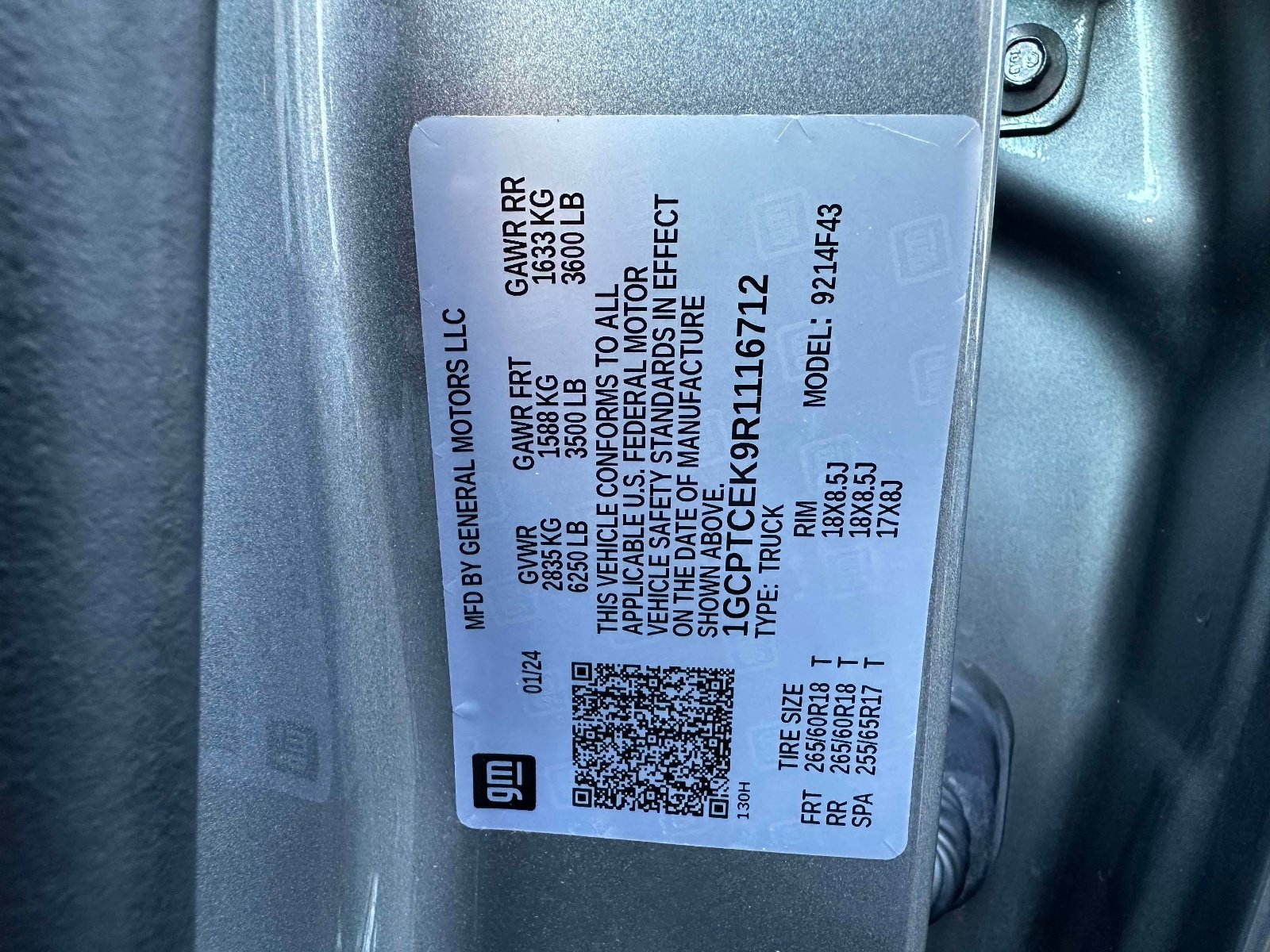 Certified 2024 Chevrolet Colorado LT w/ LT Convenience Package III image 18