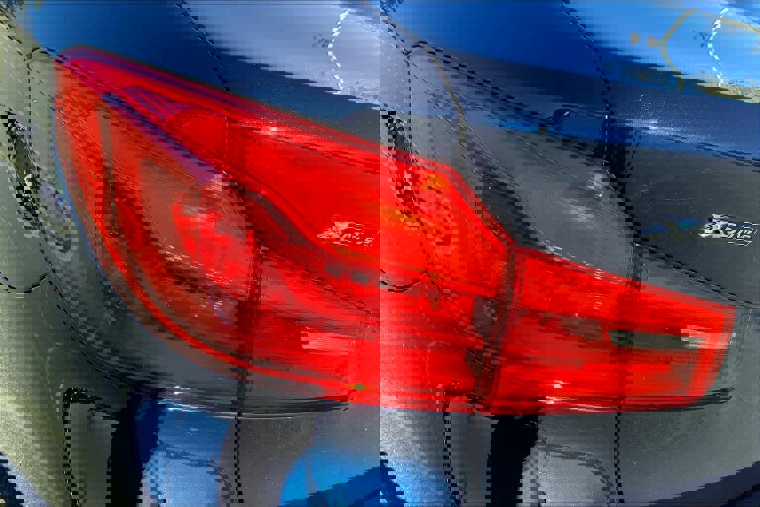 Used 2020 BMW 530i xDrive w/ Premium Package image 29