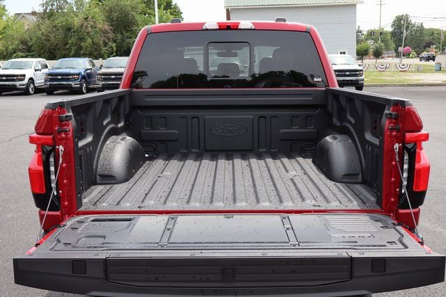 New 2025 Ford F150 Lightning Lariat w/ Max Trailer Tow Package AWD/4WD image 22