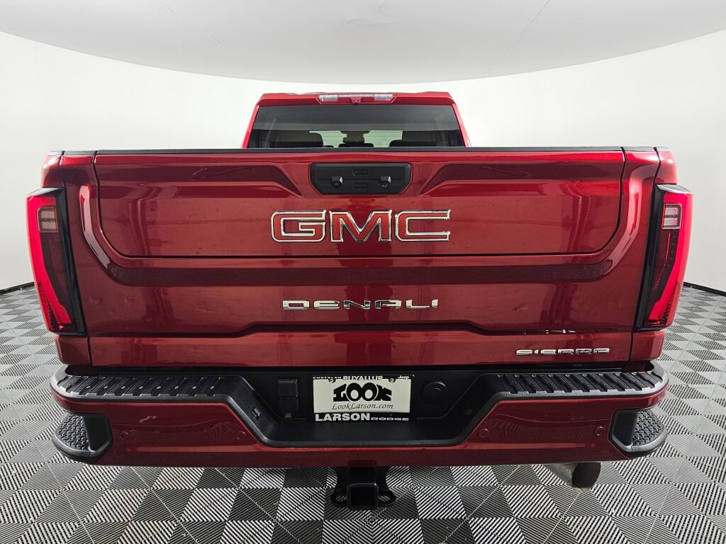 Used 2024 GMC Sierra 3500 Denali AWD/4WD image 4