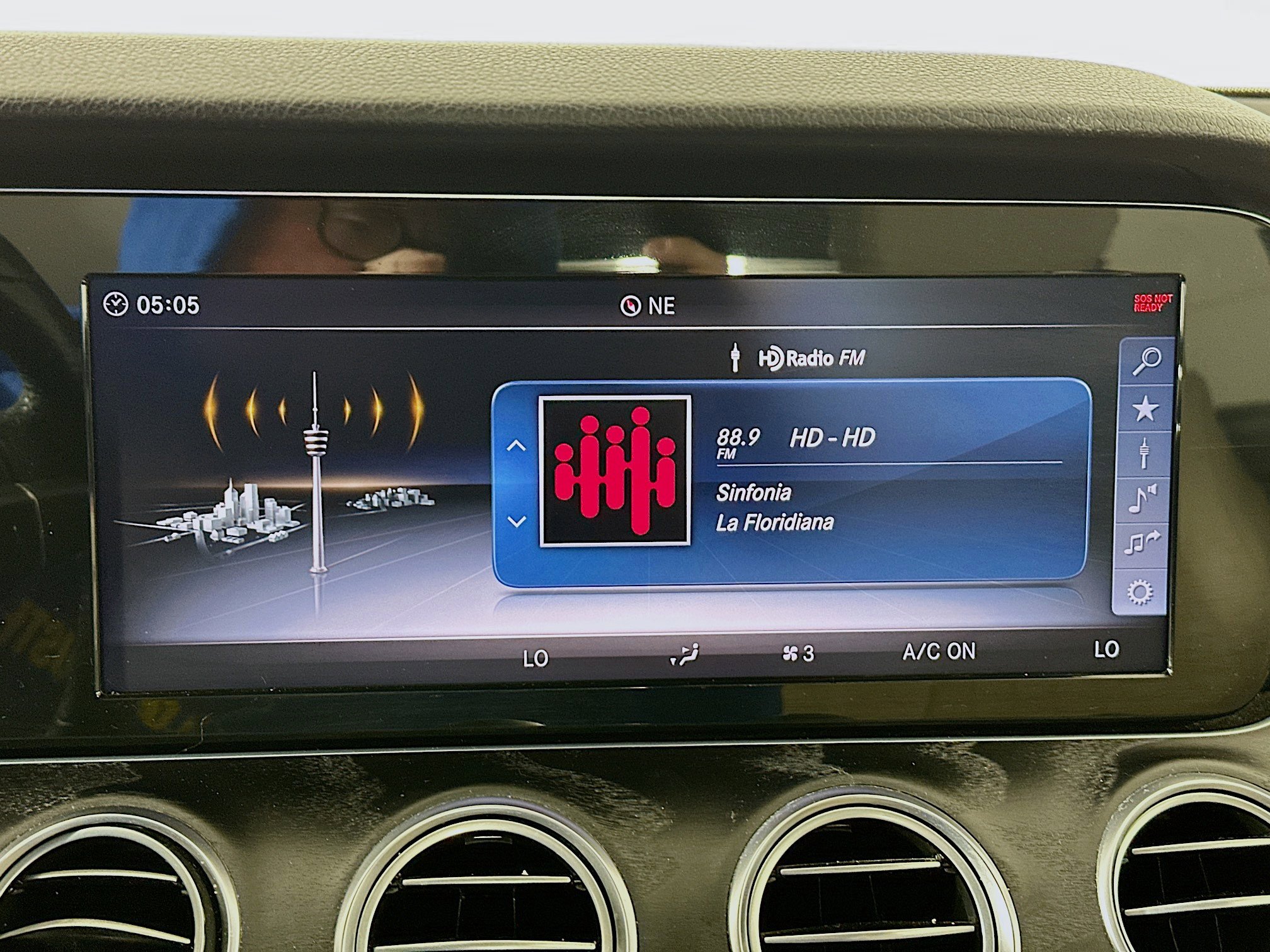 Used 2018 Mercedes-Benz E 300 image 19