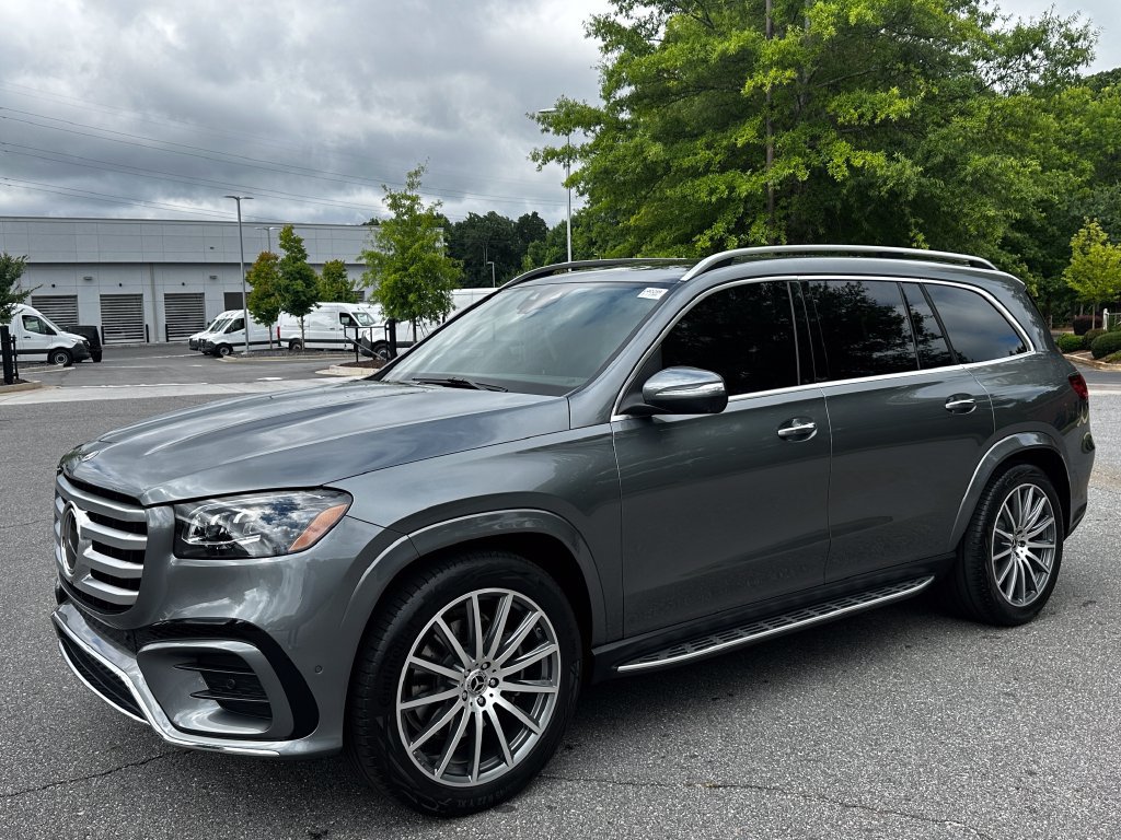 Certified 2025 Mercedes-Benz GLS 580 4MATIC image 4