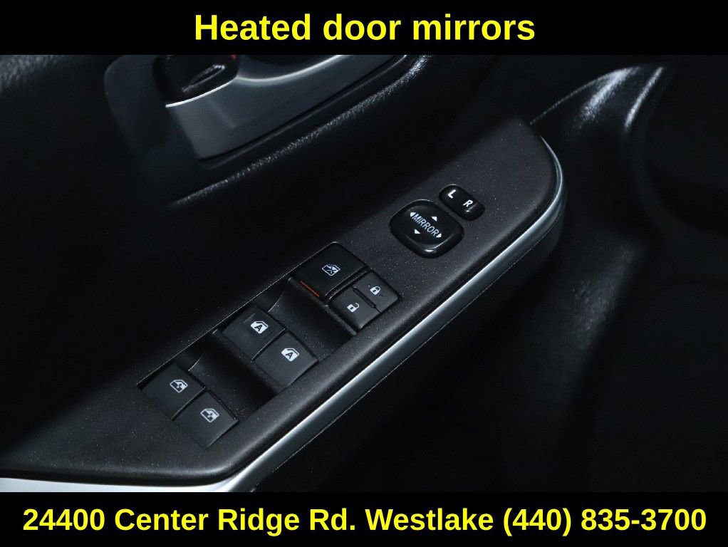 Used 2017 Toyota Camry XLE image 16