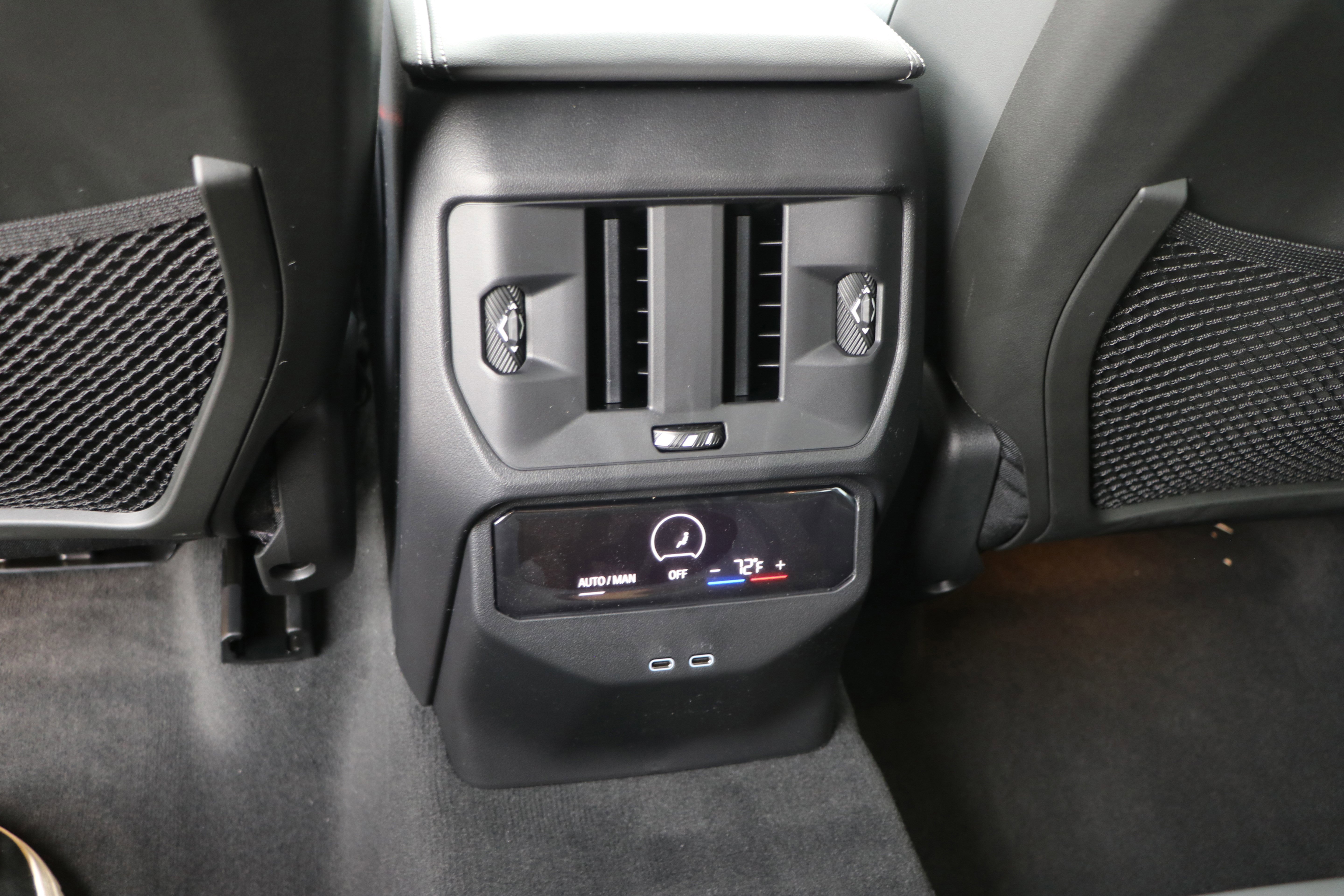 Used 2026 BMW X3 xDrive30 w/ Premium Package image 33