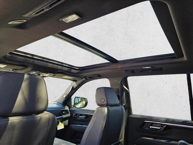 Used 2025 Chevrolet Tahoe RST w/ Comfort Package image 19