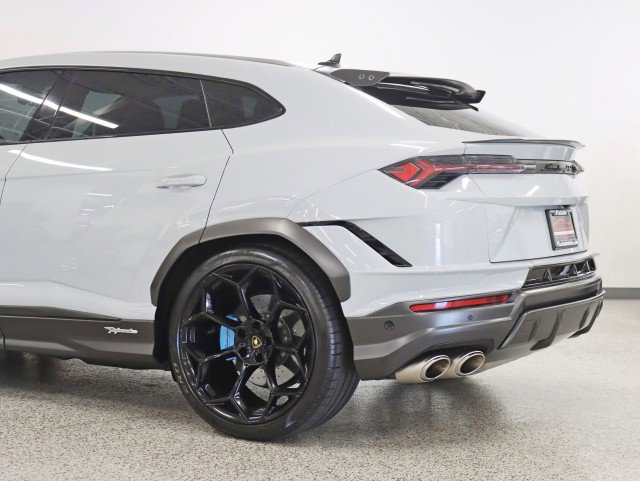 Used 2023 Lamborghini Urus Performante image 14