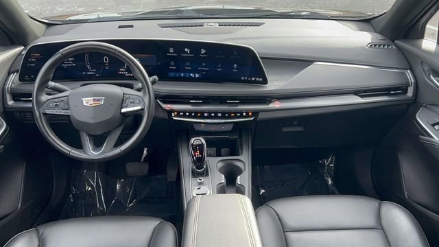Used 2024 Cadillac XT4 Premium Luxury image 35
