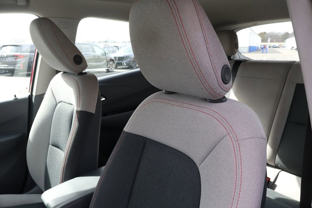 Used 2021 Chevrolet Bolt LT image 30