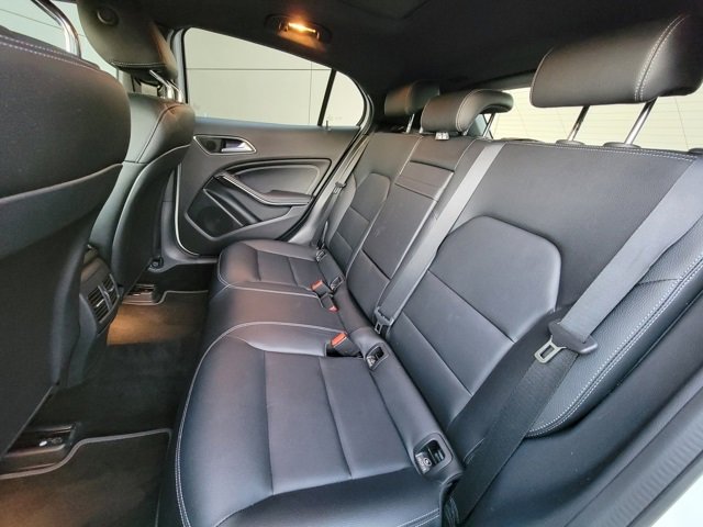 Used 2020 Mercedes-Benz GLA 250 4MATIC image 23