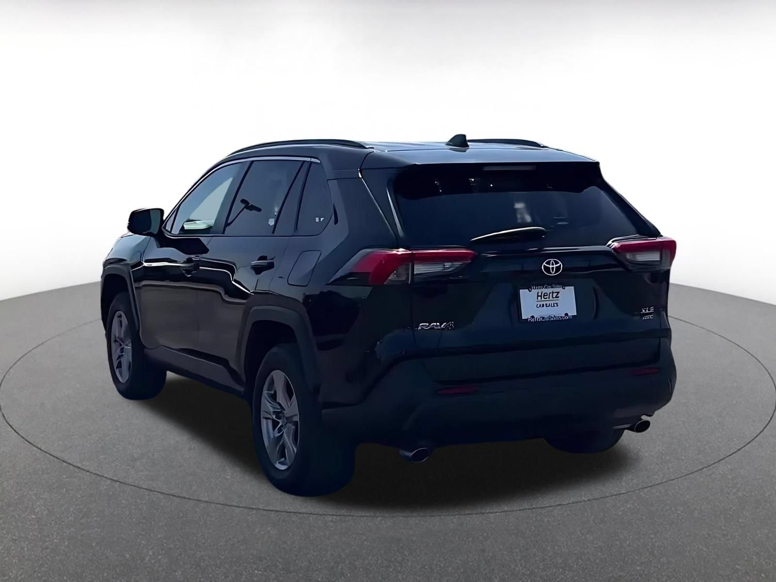 Used 2025 Toyota RAV4 XLE w/ Convenience Package AWD/4WD image 10