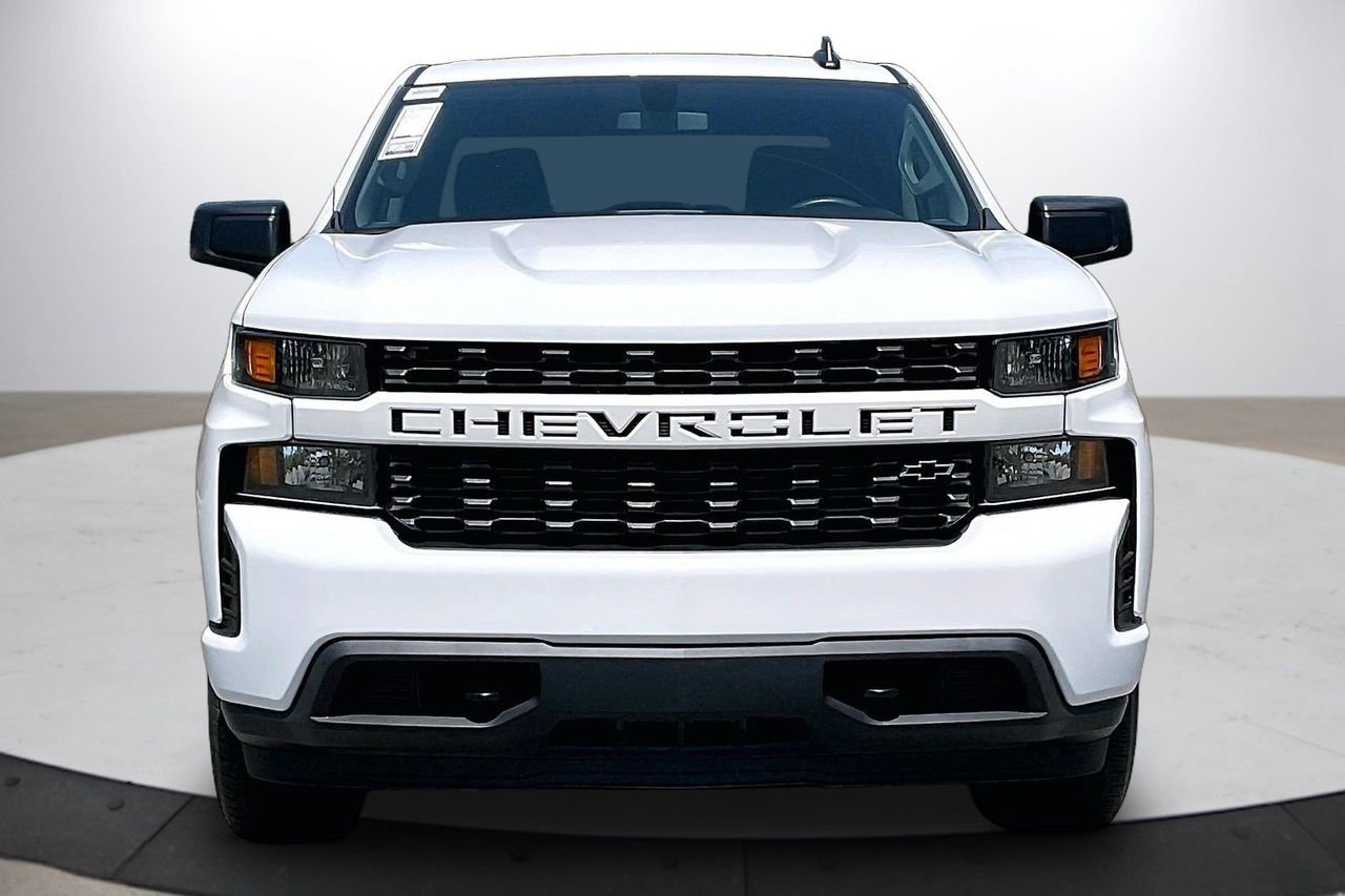 Used 2022 Chevrolet Silverado 1500 Custom AWD/4WD image 3