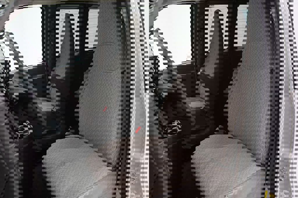 Used 2018 Chevrolet Express 3500 LT w/ LT Preferred Equipment Group image 13