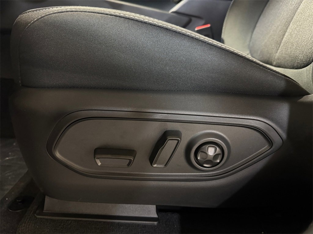 New 2025 Jeep Grand Cherokee Laredo X w/ Luxury Tech Group I image 13