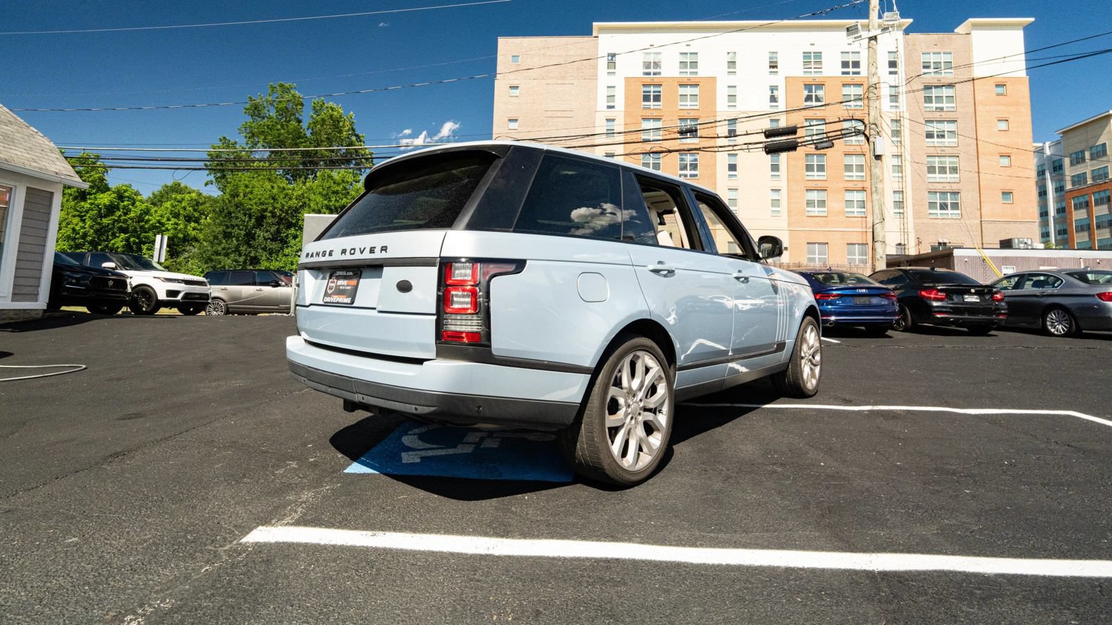 Used 2014 Land Rover Range Rover Supercharged AWD/4WD image 3