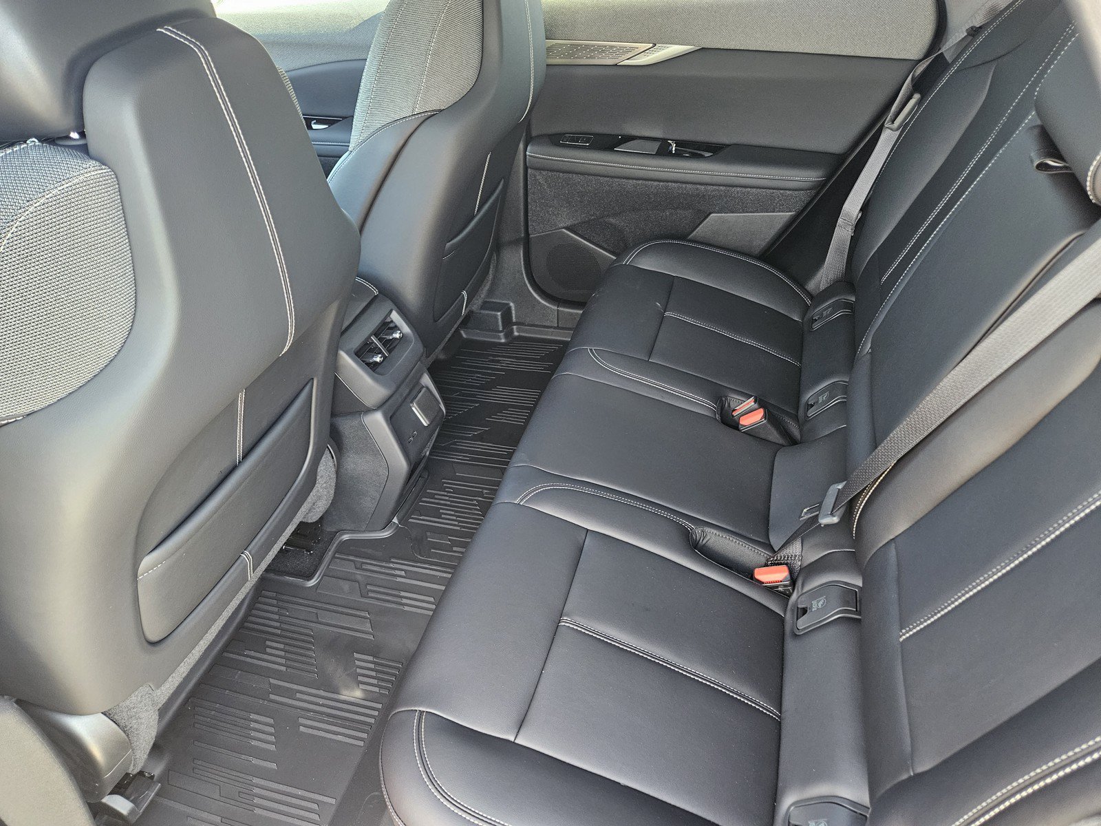 New 2026 Cadillac Optiq Sport 1 w/ LPO, Floor Liner Package RWD image 20
