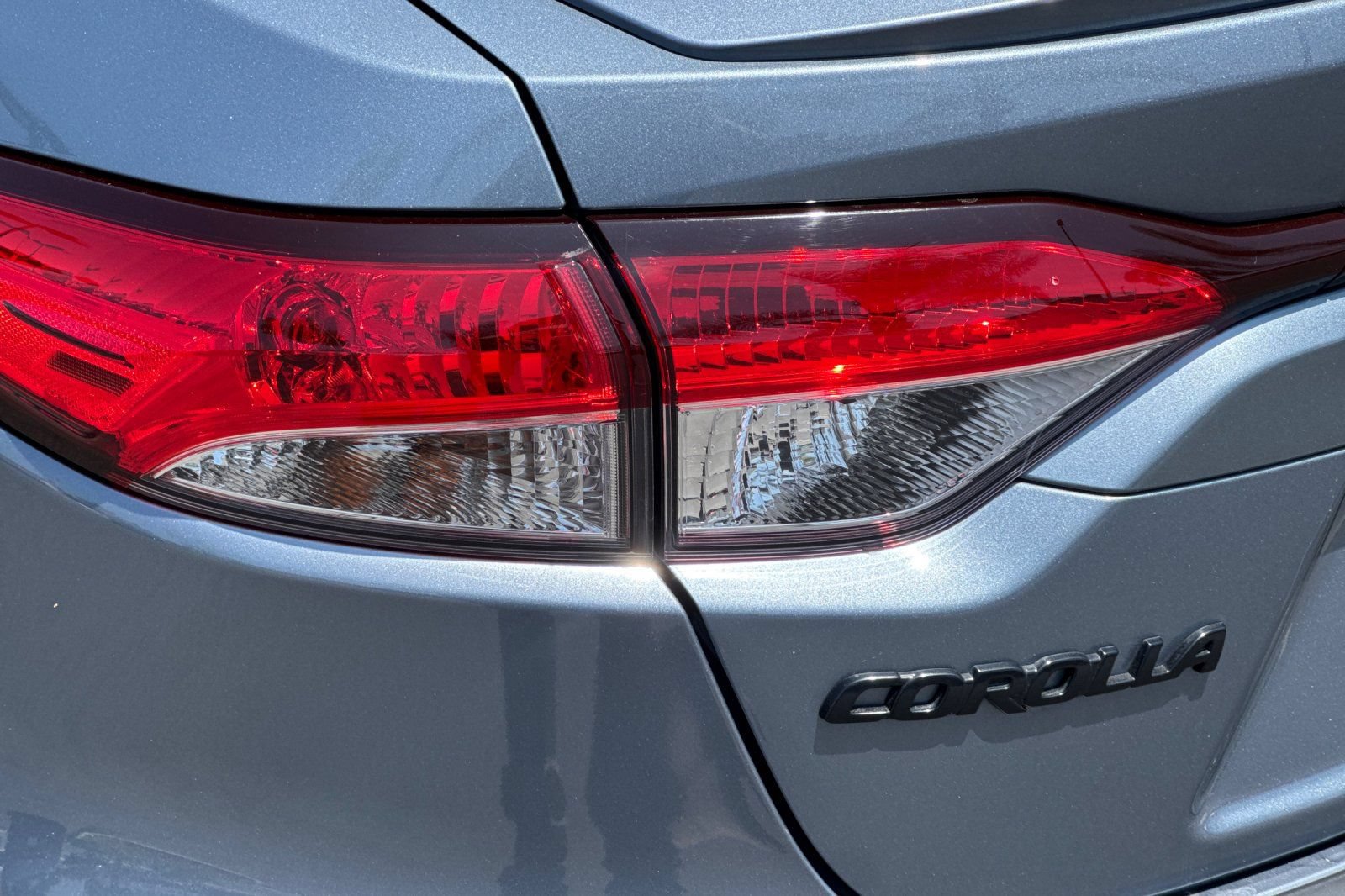 Certified 2022 Toyota Corolla SE w/ SE Premium Package FWD image 35