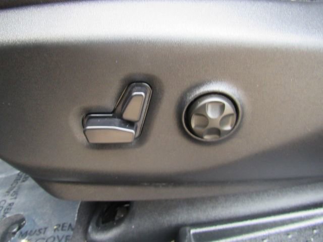 Used 2026 Chrysler Pacifica Limited w/ S Appearance Package image 16