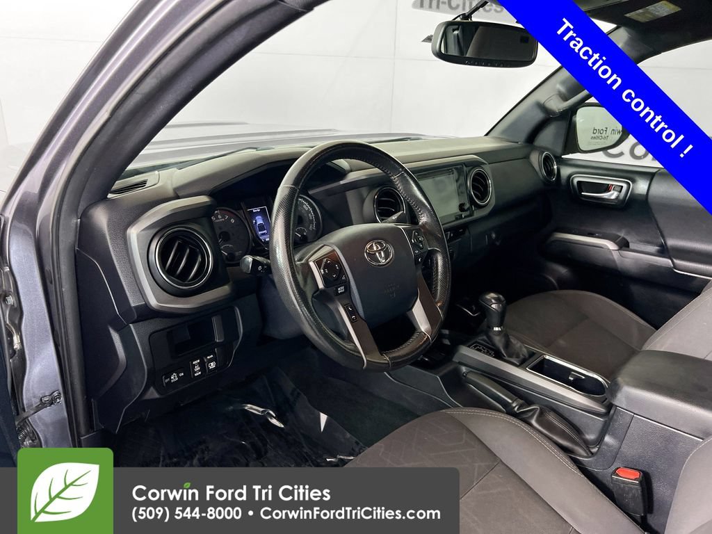 Used 2017 Toyota Tacoma TRD Off-Road AWD/4WD video 3