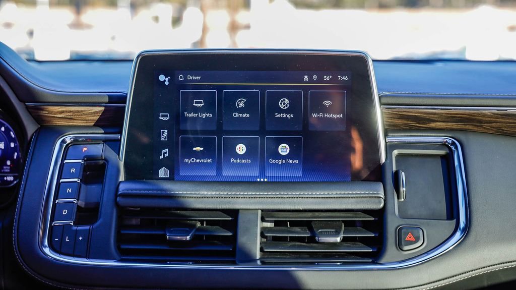 Used 2023 Chevrolet Tahoe Z71 w/ Luxury Package image 15