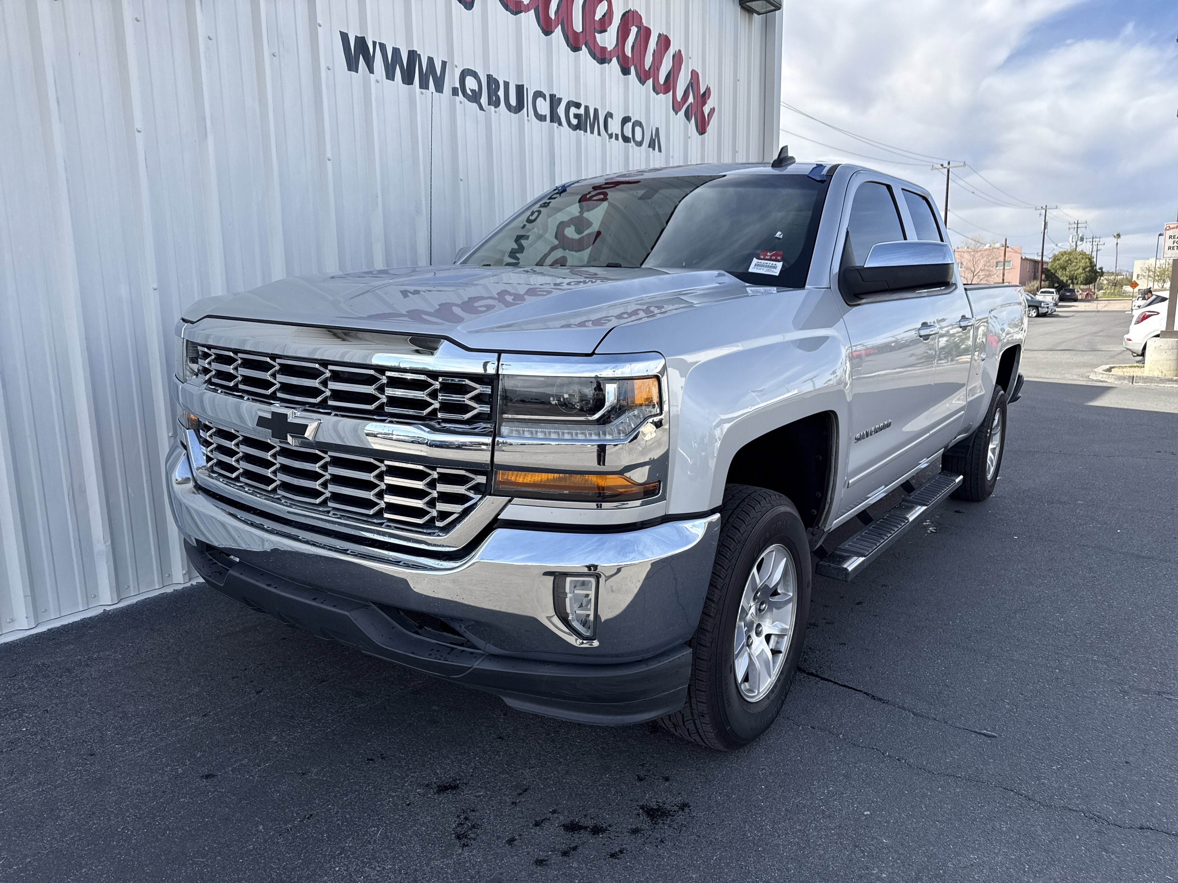 Used 2018 Chevrolet Silverado 1500 LT w/ All Star Edition image 5