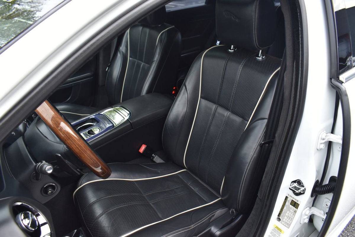 Used 2013 Jaguar XJ L Supercharged image 2