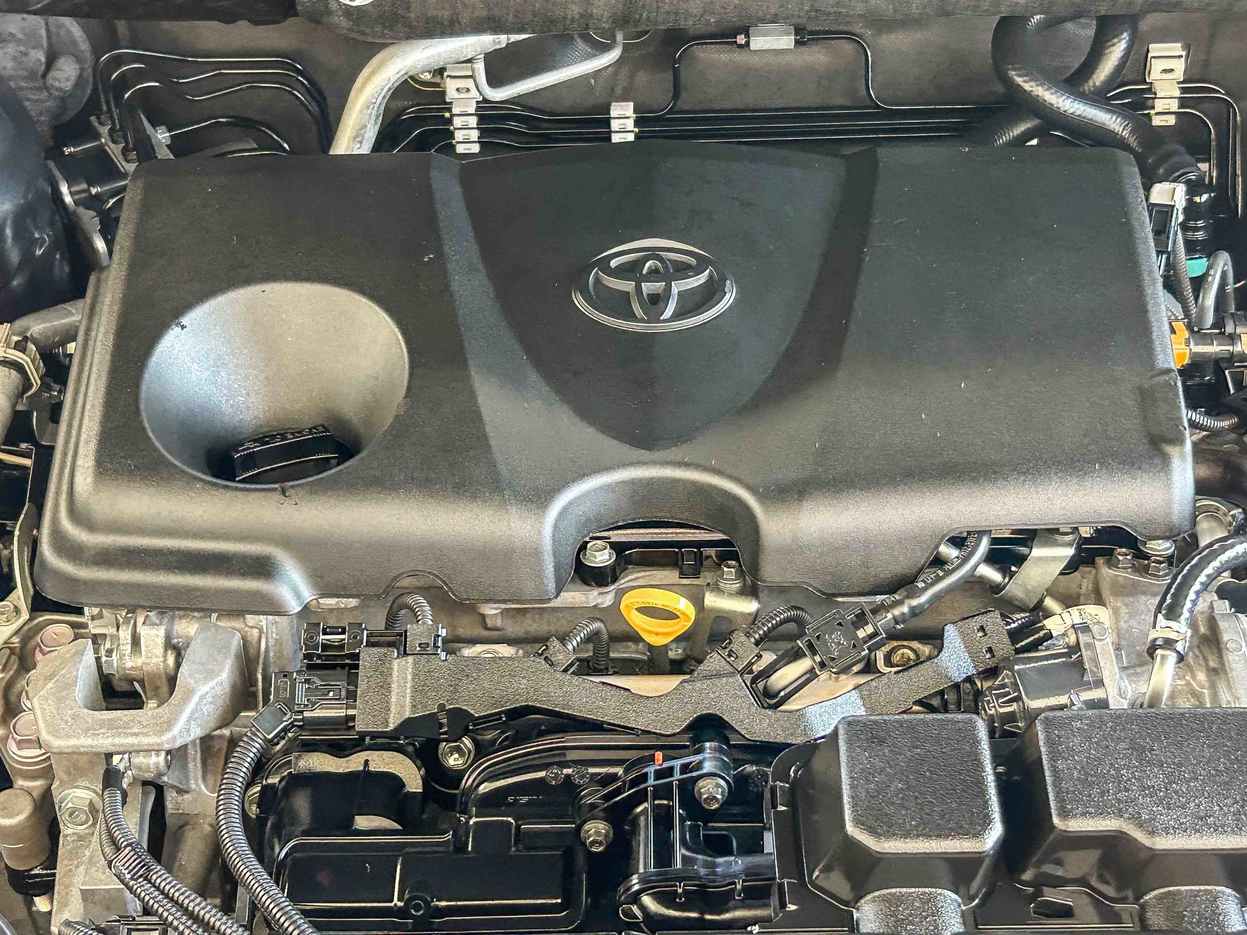 Used 2023 Toyota RAV4 XLE Premium FWD image 27