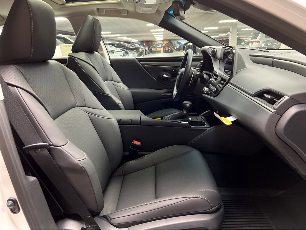New 2025 Lexus ES 350 w/ Premium Package image 33