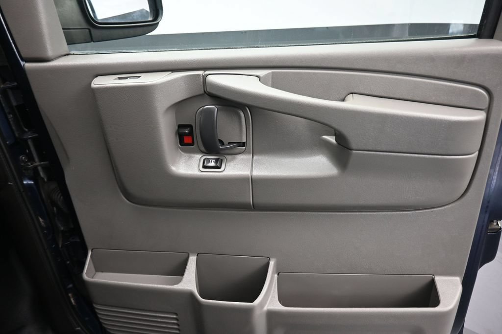 Used 2014 Chevrolet Express 3500 LS RWD image 39