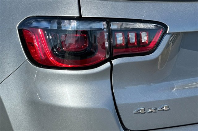 Certified 2024 Jeep Compass Limited image 25