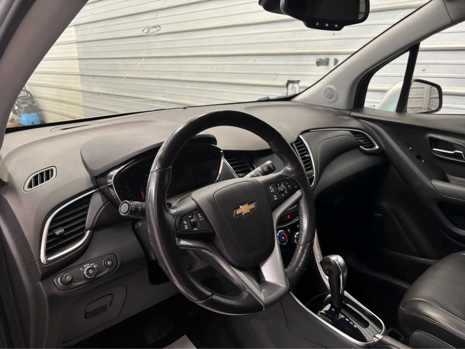 Used 2020 Chevrolet Trax Premier AWD/4WD image 12