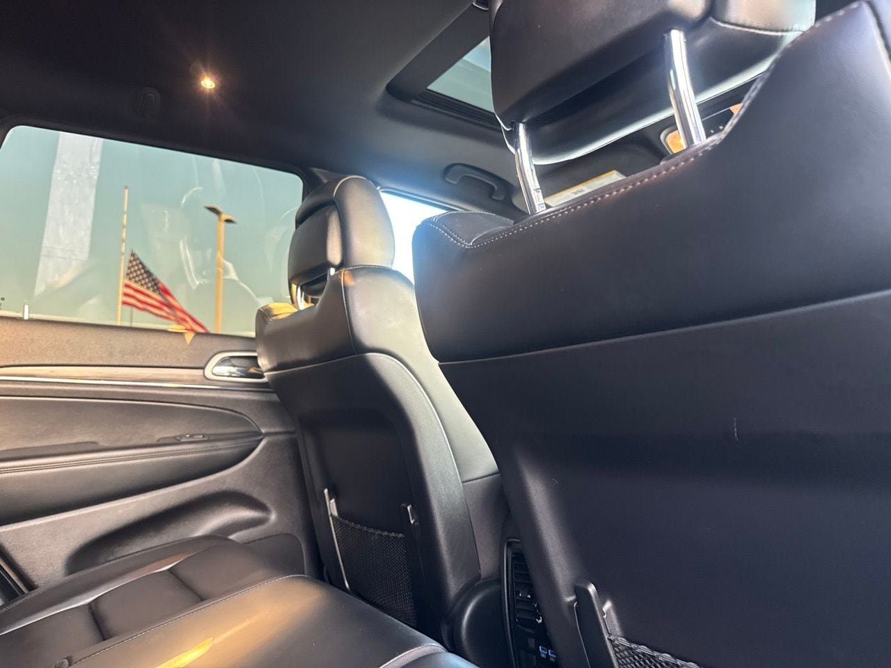 Used 2020 Jeep Grand Cherokee Limited AWD/4WD image 26