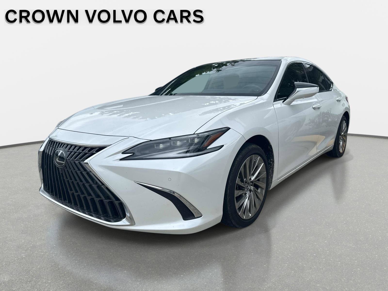 Used 2022 Lexus ES 350 Ultra Luxury w/ Accessory Package 2