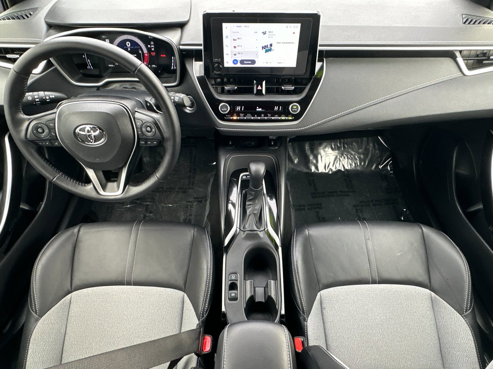 Used 2025 Toyota Corolla XSE image 13