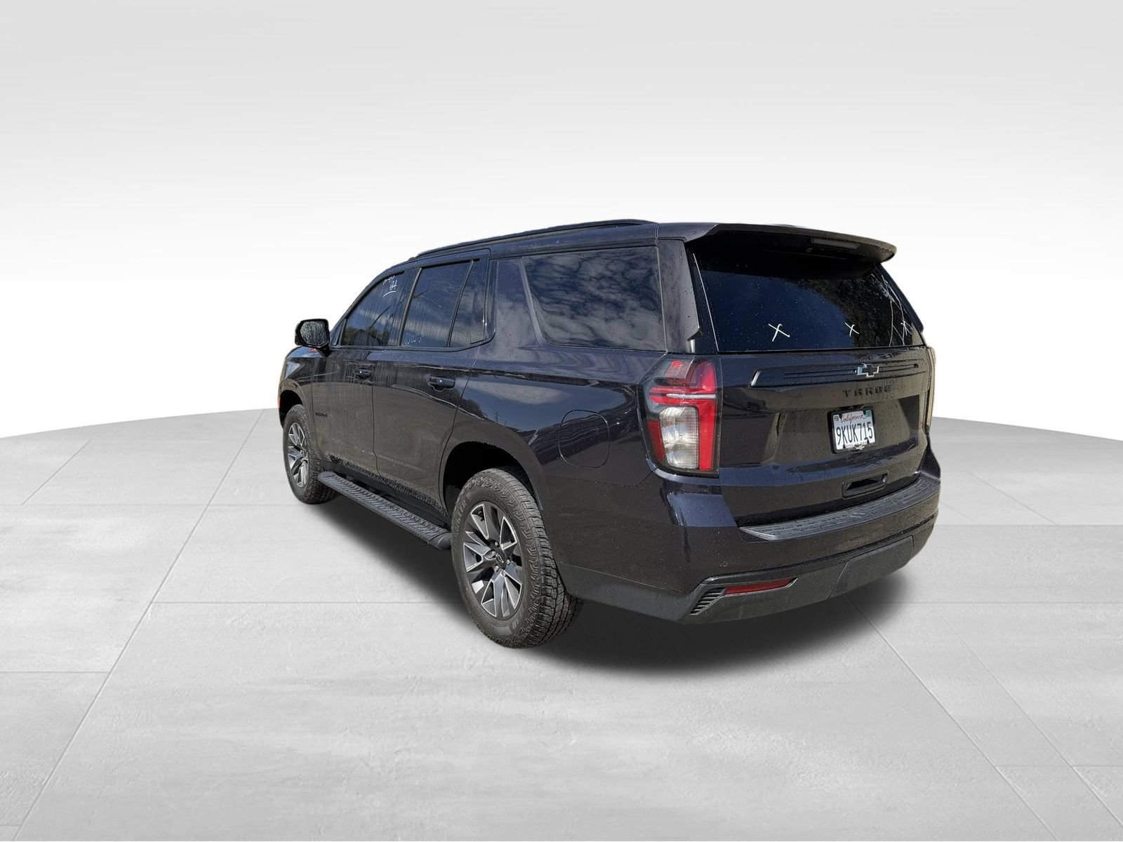 Used 2024 Chevrolet Tahoe Z71 w/ Luxury Package AWD/4WD image 5
